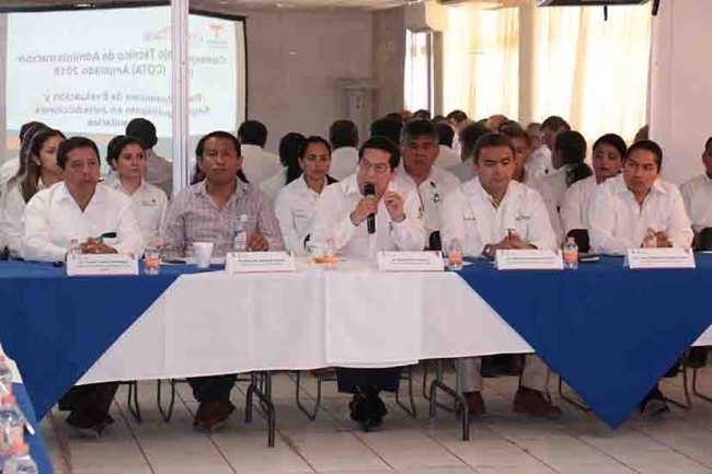 Realiza Salud cambios directivos estratégicos