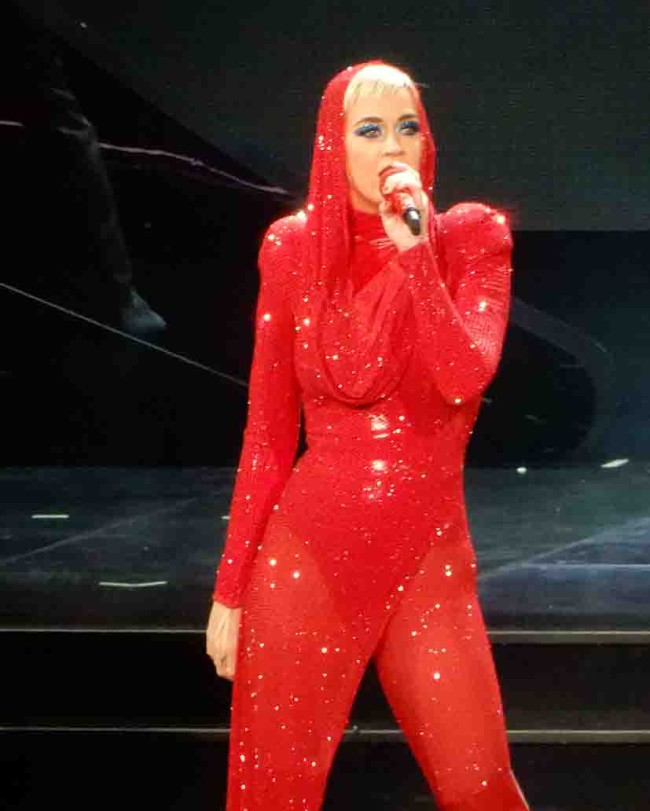 Katy Perry se estrena como jurado