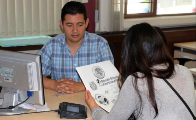 Se tramitarán cédulas profesionales  por internet a partir del 16 de abril