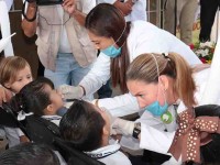 Combaten enfermedades bucodentales