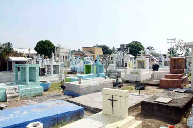 Visitarán los panteones por ‘Día de las Madres’
