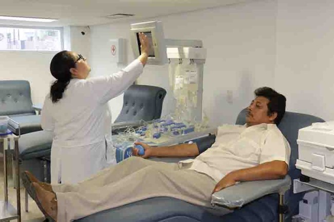 Reconocen calidad del Centro de Hemoterapia