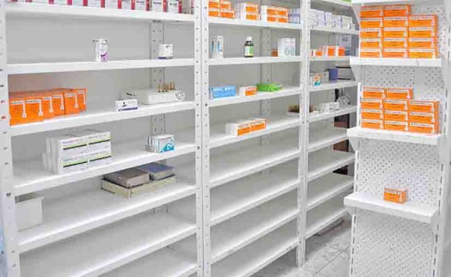 Intensifican supervisión en farmacias particulares