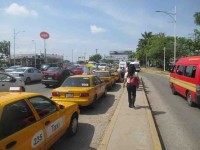 Deben taxis prestar servicios con clima