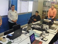 Capacitan a formadores y asesores bilingües