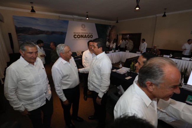 Abona Adán Augusto a la  construcción de un mejor país