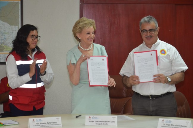 Firman convenio la Cruz Roja y el IPCET