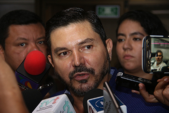 Arremete Bellizia contra los diputados de Morena