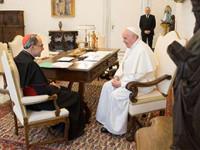 Acepta Papa renuncia de Cardenal acusado de delitos de pederastia