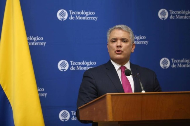 Investigan a Iván Duque