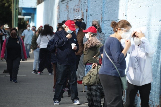 Contagios de Covid siguen al alza; 37 mil 346 más