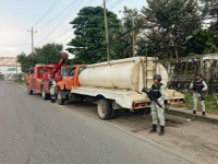En Hidalgo y Tabasco, Guardia Nacional  localiza pipa cargada con diésel ilegal
