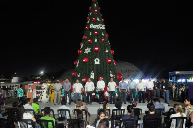 Feria Navideña, punto de reunión de miles de familias