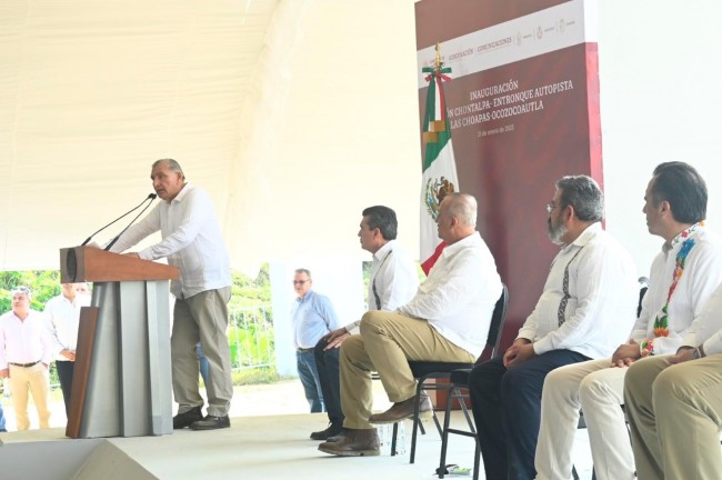 Queda atrás el rezago para el Sureste mexicano: Adán