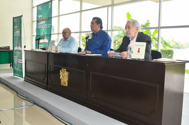 En la FIL UJAT, Baltazar Garzón exhorta a promover el humanismo