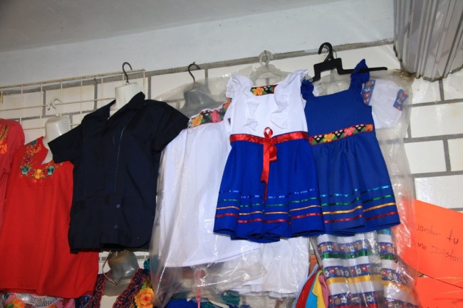 Repuntan ventas de trajes y atuendos para Festivales de Primavera
