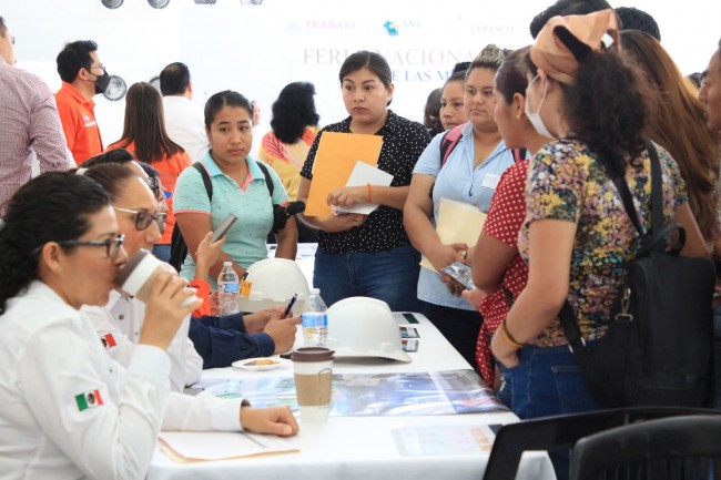Destaca gobernador Carlos Merino dinamismo económico de Tabasco