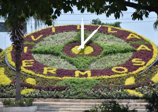 Cumple la normatividad reubicación del Reloj Floral