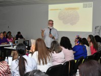 Llaman a catedráticos del SPIUJAT a repensar la práctica educativa
