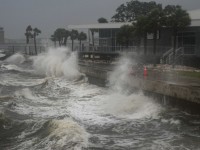 ‘Milton’ parece la tormenta del siglo”;  llega a la Florida