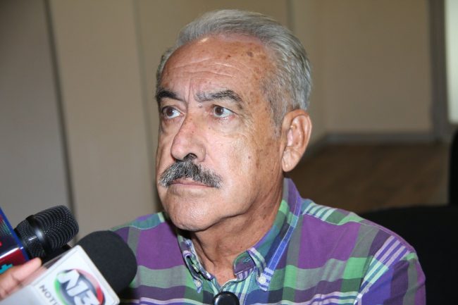Necesario evaluar la estrategia de colocar a militares en las direcciones de la policía municipal: Fernández