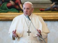 Recorta el Papa Francisco salario a cardenales; déficit de la Santa Sede fue de 83 millones de euros