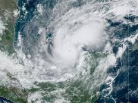 Alcanza ‘Milton’categoría 5;  va rumbo a Florida