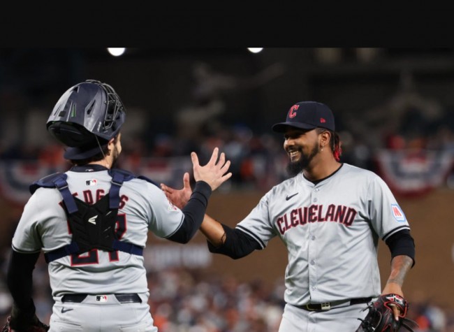 Tigres y Cleveland al último y quinto juego