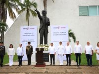 Gobierno y pueblo conmemoran la Revolución Mexicana 