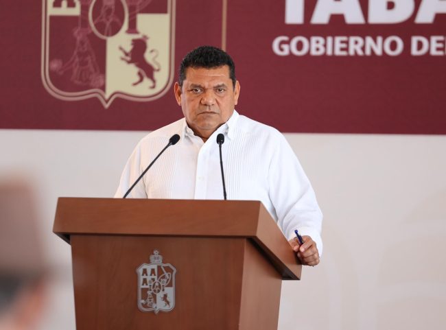Nuestro pacto es con el pueblo: May