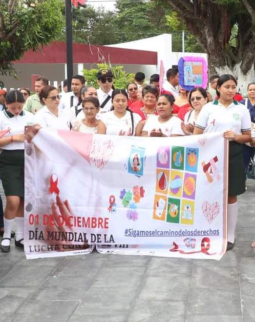 Marchan en el Día Mundial contra el Sida en Jonuta
