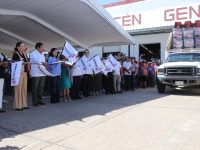 Entregan mobiliario a escuelas de nivel básico