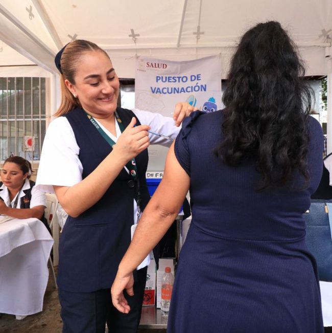 Exhorta Salud a vacunarse para prevenir enfermedades