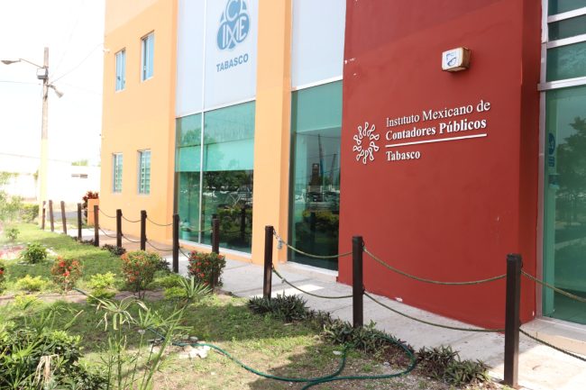 Apoyan contadores campaña para pago de impuesto vehicular