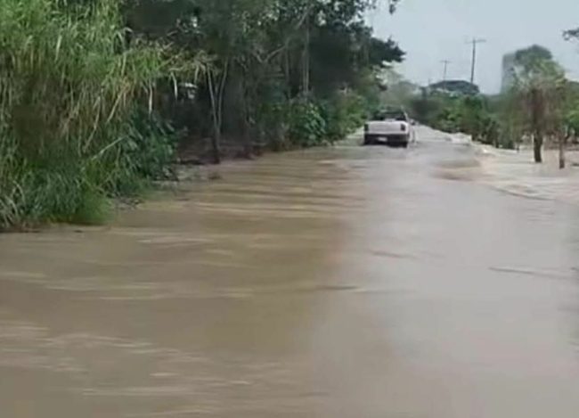 POR LAS LLUVIAS Desborda Río Pichucalco en Teapa
