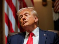Corrige Trump, aranceles de 25% a México y Canadá a partir del 4 de marzo