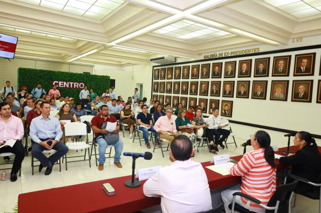 Capacita Centro a personal de Notarías Públicas en trámites y servicios catastrales