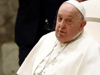 Sufre el Papa Francisco  “neumonía bilateral” 