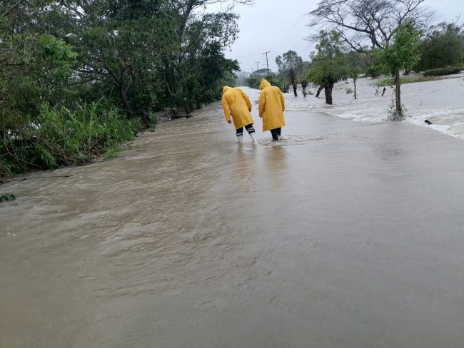 Atienden sucesos derivados de las lluvias