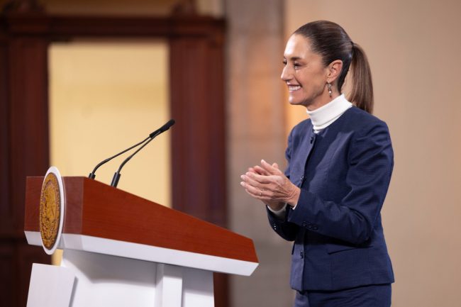 Aranceles se ponen en pausa un mes: Sheinbaum
