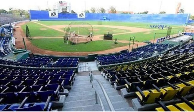 Las Olmecas contra Sultanes en el 61 aniversario del “27 de Febrero”