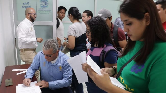 Abatir índices de alfabetización y rezago educativo en Tabasco