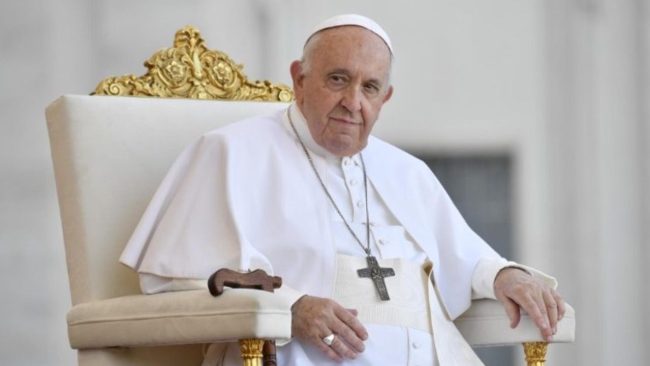 Sufre el Papa Francisco dos episodios de insuficiencia respiratoria aguda