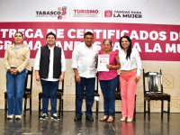 Empodera el Gobierno del Pueblo a las emprendedoras de Tacotalpa