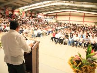Con la educación vamos a eliminar la desigualdad y la violencia: May