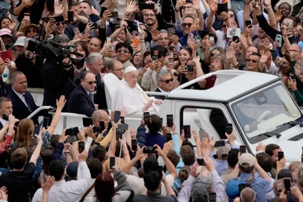 LUTO EN EL MUNDO; FALLECE EL PAPA
