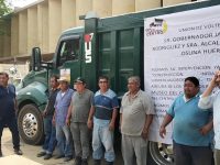 Protestan volqueteros, no les han pagado