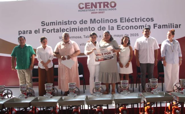 Entrega YOH 500 molinos eléctricos a mujeres