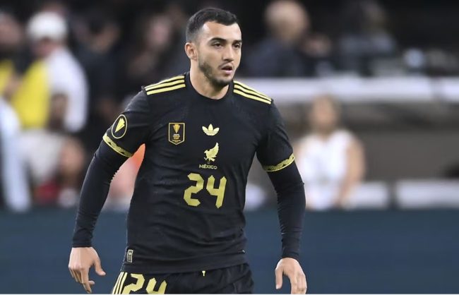 Luis Chávez es baja en el Tri, por lesión