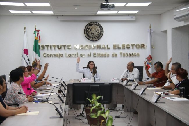 Piden que no sacrifiquen autonomía del INE  para reducir costos 